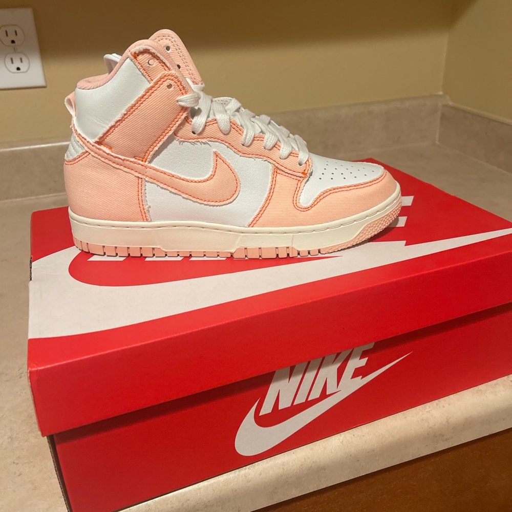 Nike Dunks